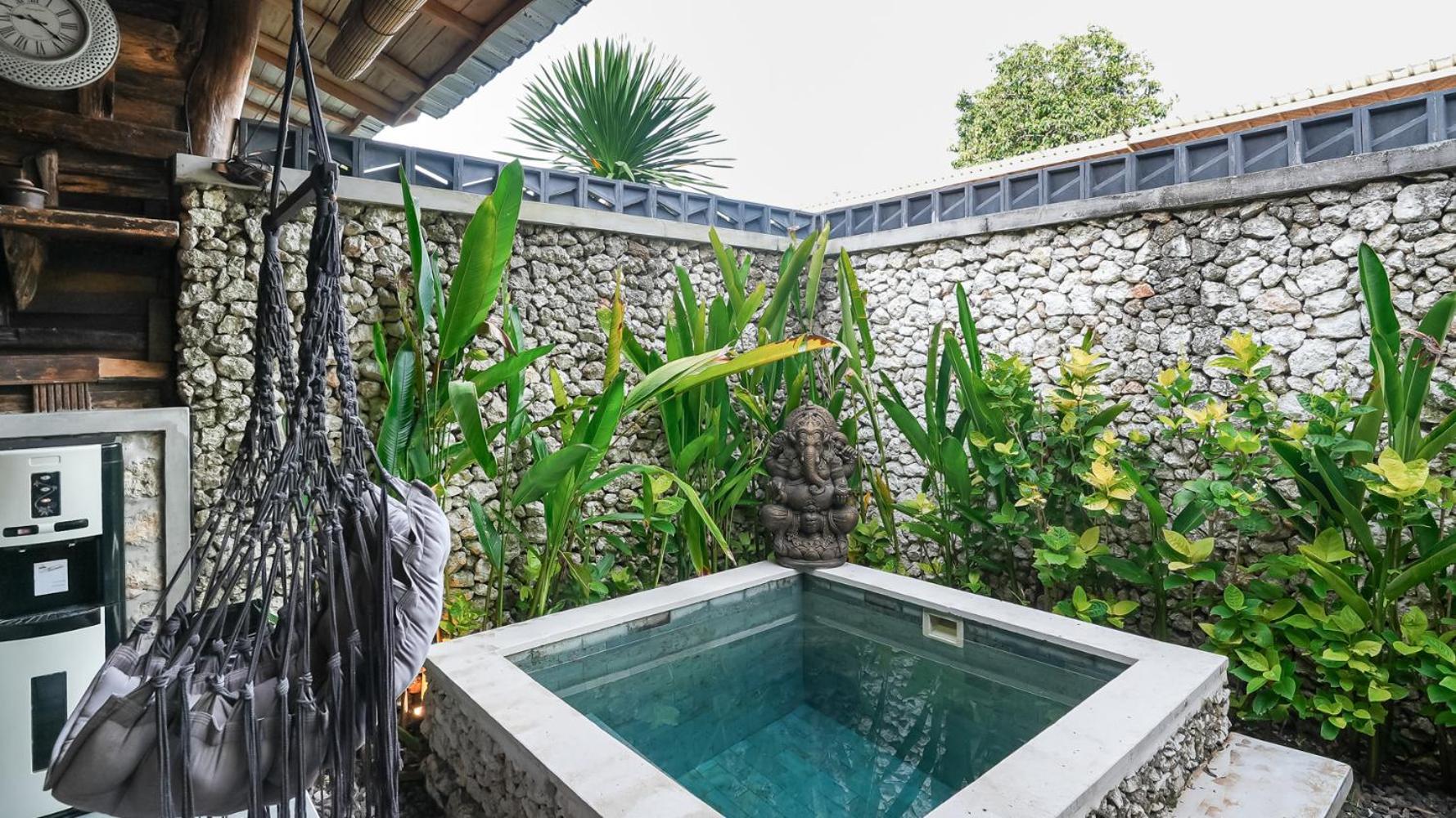 Apartemen Alma Surf 6 - Cozy 01 Bed With Private Pool *